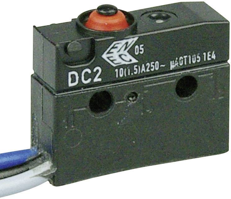 Černý mikrospínač s červeným tlačítkem, označený "DC2".