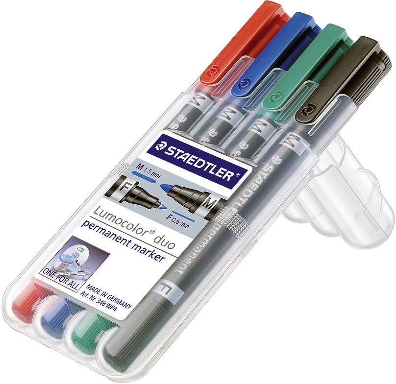 Čtyři permanentní popisovače STAEDTLER Lumocolor v červené, modré, zelené a černé barvě v průhledné plastové krabičce, s hroty 1,5 mm a 0,6 mm.