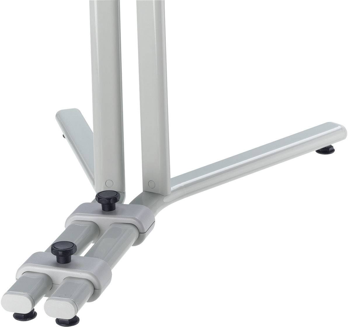 Obrázek zobrazuje bílý kovový stojan s nastavitelnými nohami a černými otočnými knoflíky pro zajištění stability.