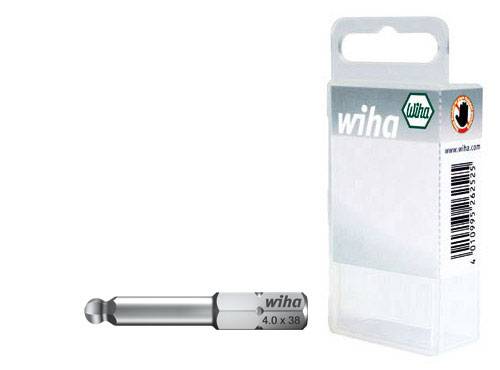 'Wiha' sada bitů, velikost 4,0 x 38 mm. Vlevo na obrázku je bit, vpravo průhledný obal s logem a webovou stránkou 'www.wiha.com'.