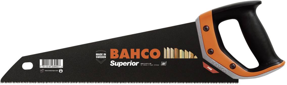 Ruční pila značky 'Bahco Superior' s černým listem a oranžovou rukojetí, vhodná pro práci se dřevem.