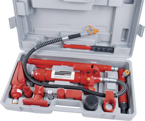 Brüder Mannesmann M  094-T-04 Sada hydraulických narovnávacích a vyklepávacích nástrojů.