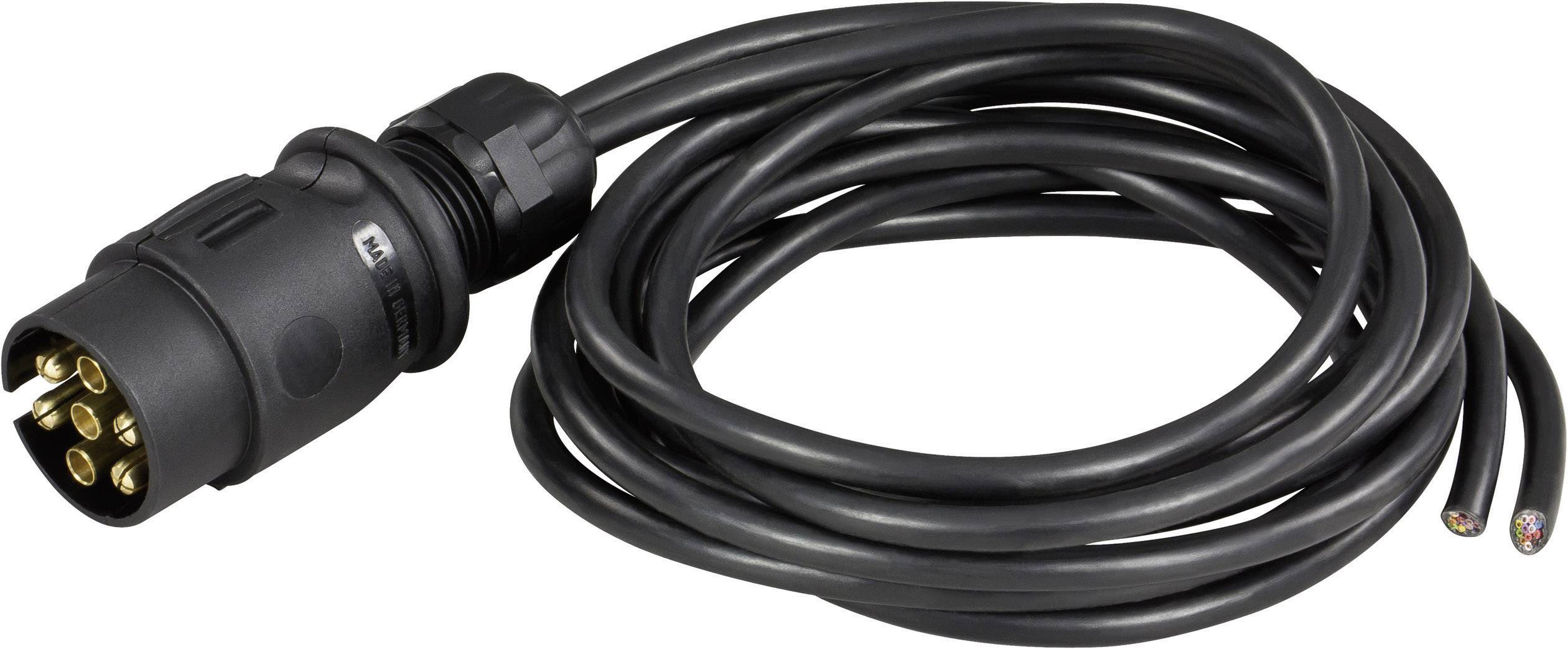Černý sedmipólový kabel se zástrčkou pro přívěs nebo karavan, navinutý a s otevřeným koncem kabelu pro elektrické připojení.