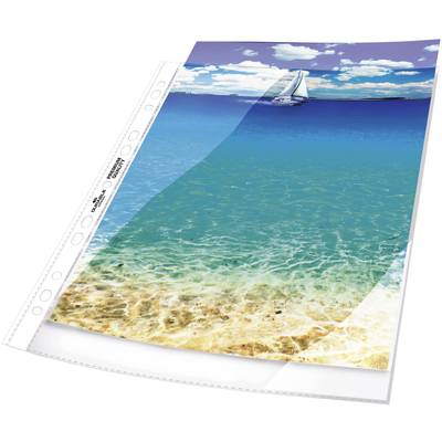 Průhledný pořadač obsahuje obrázek plachetnice na oceánu, pod níž je jasné, písčité mořské dno.