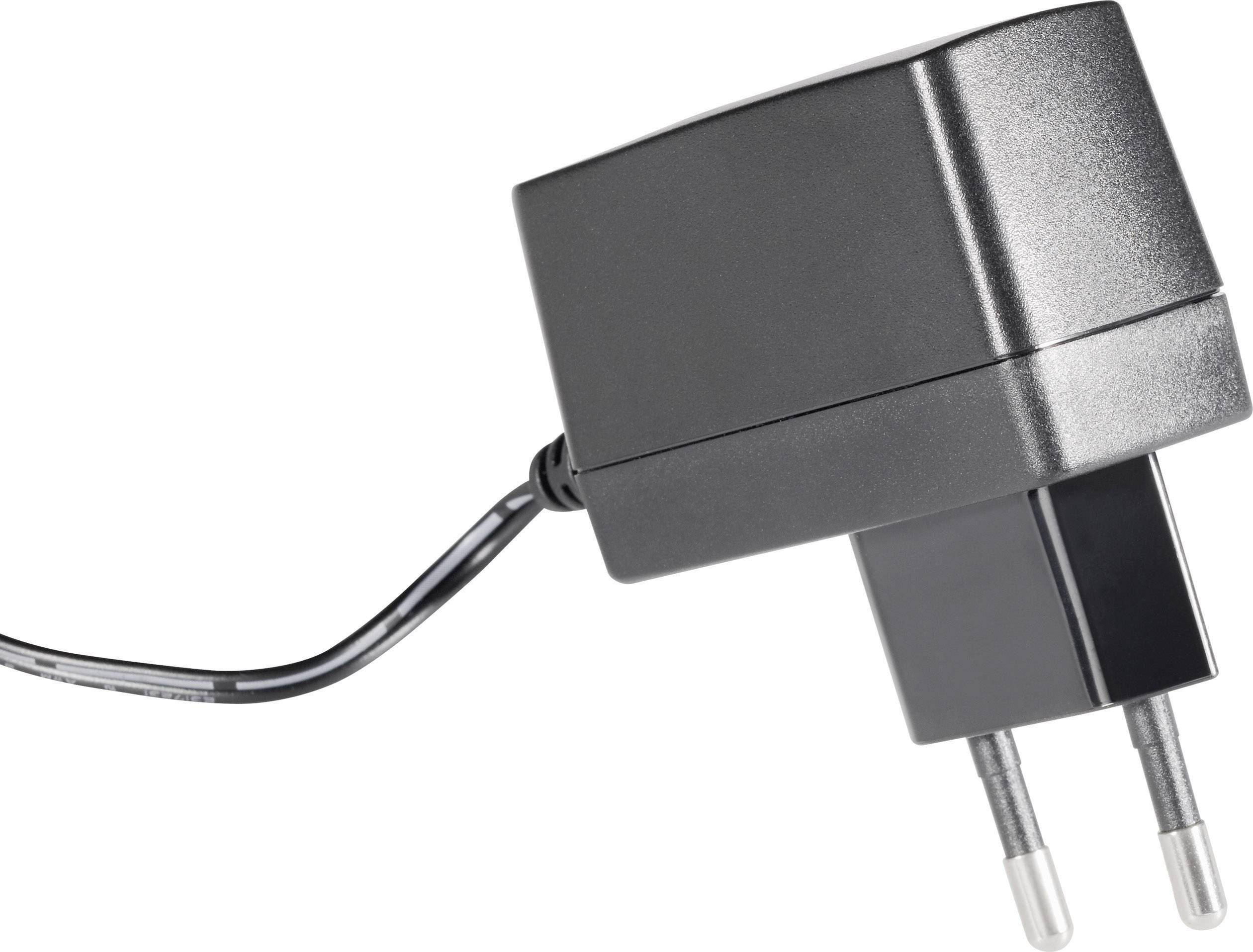 Černý napájecí adaptér se dvěma kovovými kolíky pro připojení do elektrické zásuvky. Kabel je připevněn po straně.