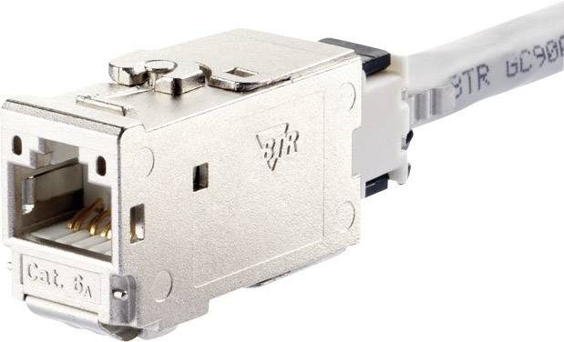 Stříbrný konektor RJ45 pro síťové kabely. Je připevněn k bílému kabelu.