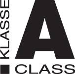 Nápis 'Třída A' v černé barvě na bílém pozadí. Vlevo svisle napsáno 'Třída', uprostřed velké písmeno 'A', pod ním vodorovně napsáno 'Class'.