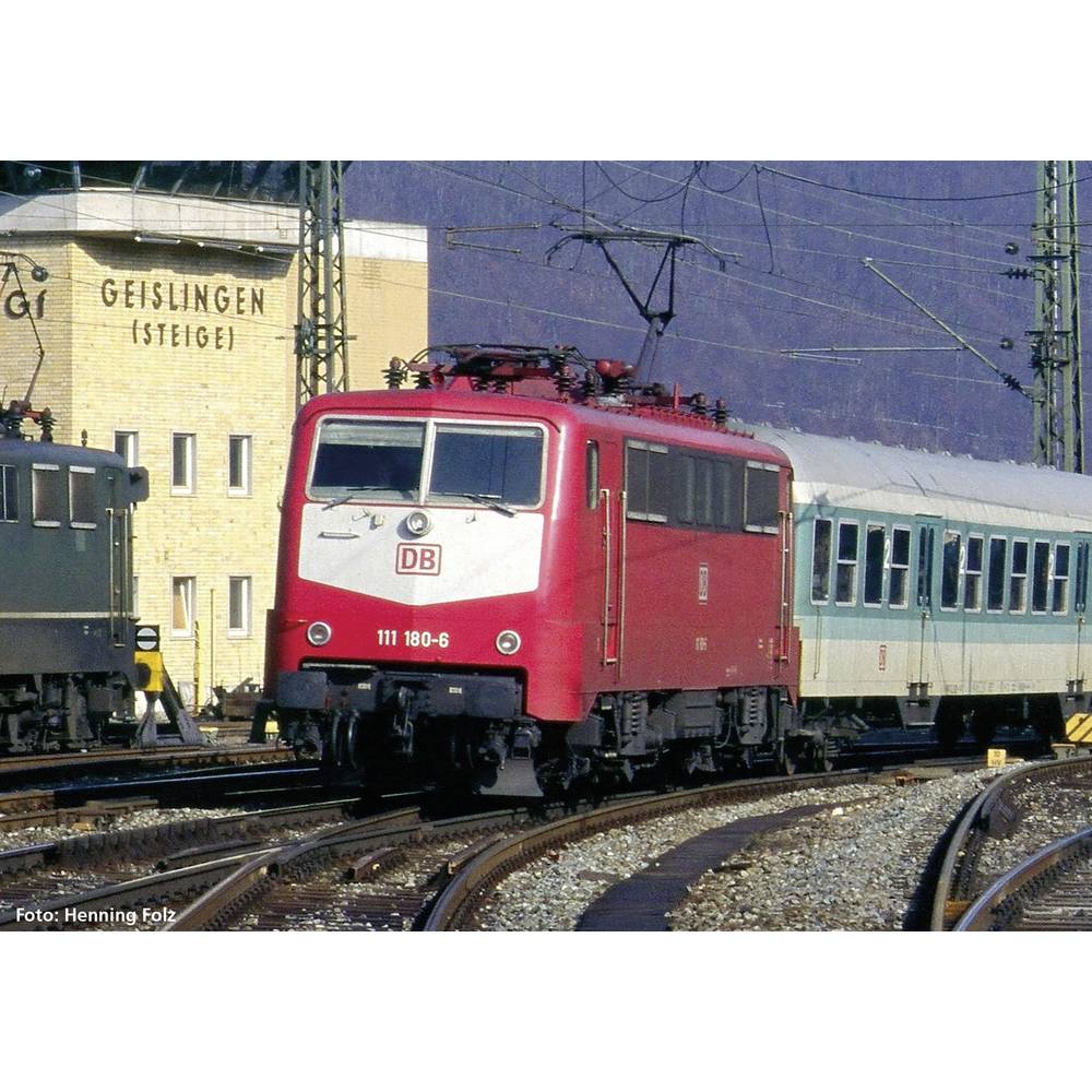 Piko H0 51857 H0 elektrická lokomotiva 111 orientrot z DB-AG