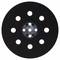 En sort slibeskive med ti huller, jævnt fordelt omkring midten.