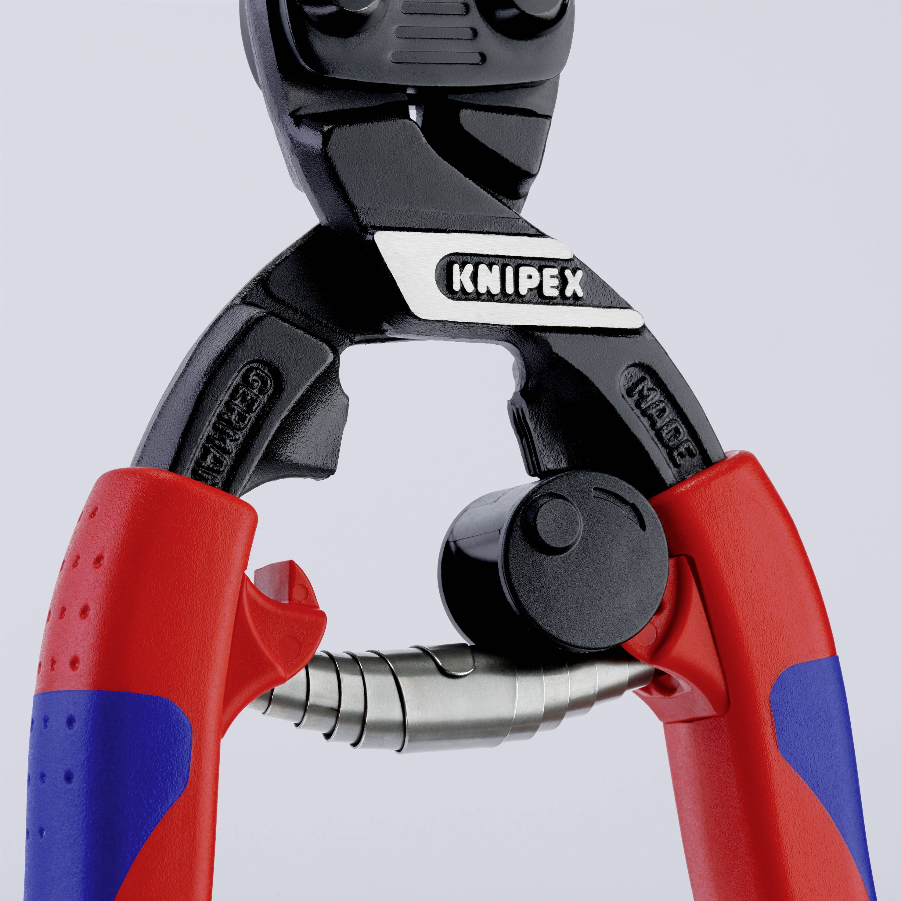 En Knipex-tang med røde og blå greb. Den er lavet af sort metal og har et robust, skærende hoved.