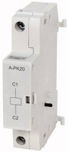En hvid elektronisk kontakt eller beskyttelsesafbryder, vertikalt placeret, med mærkningen 'A-PKZ0' og markeringerne 'C1', 'C2'.