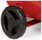 Nahbillede af et sort plastikhjul fastgjort til en rød vogn eller legetøjskøretøj på hvid baggrund.