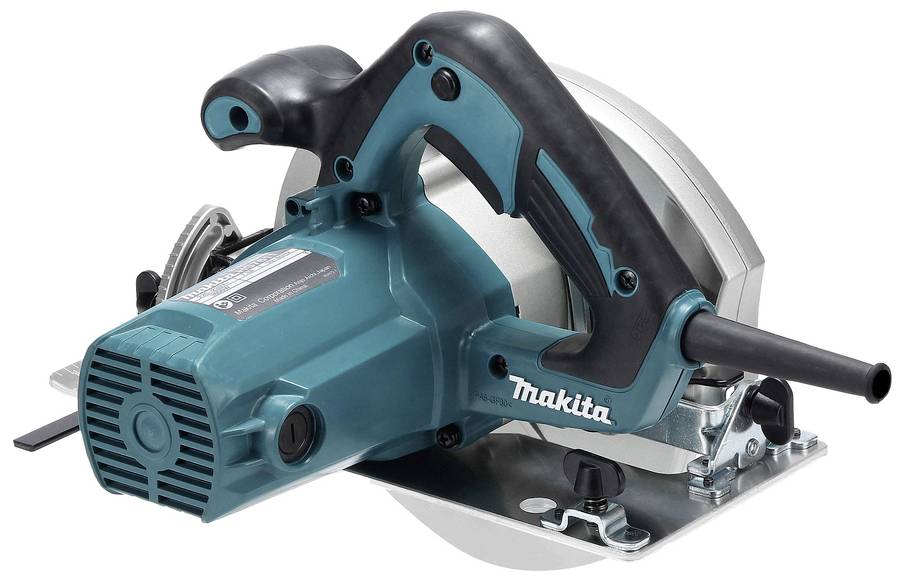 Makita elektrisk håndrundsav med blåt greb og sort netledning, velegnet til præcise skæringer i træ og andre materialer.