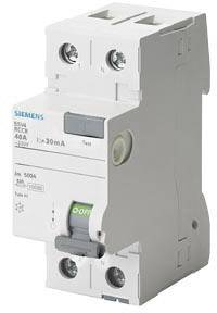 En fejlstrømsafbryder (RCD-afbryder) fra Siemens med følgende specifikationer: 40A, 500V, 30mA. Bruges til sikkerhed i elektriske systemer.