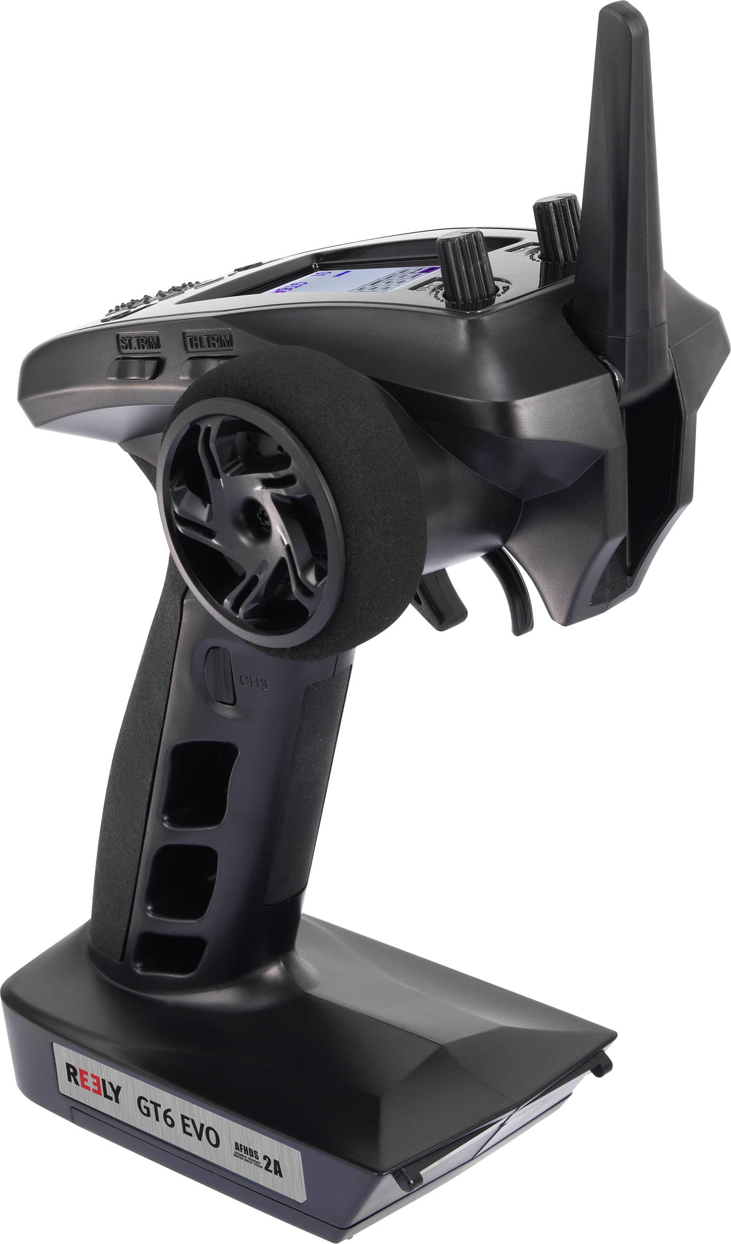 Sort fjernbetjening med rat og antenne, mærket med 'GT6 EVO'. Designet til styring af RC-køretøjer.