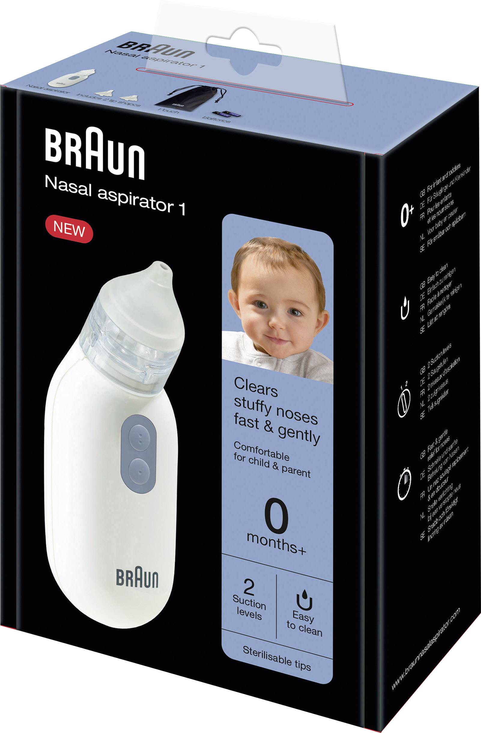 Emballage til en næsesuger fra mærket Braun. Viser apparatet og et smilende småbarn. Tekst: 'Befrier blidt tilstoppede næser, fra 0 måneder'.