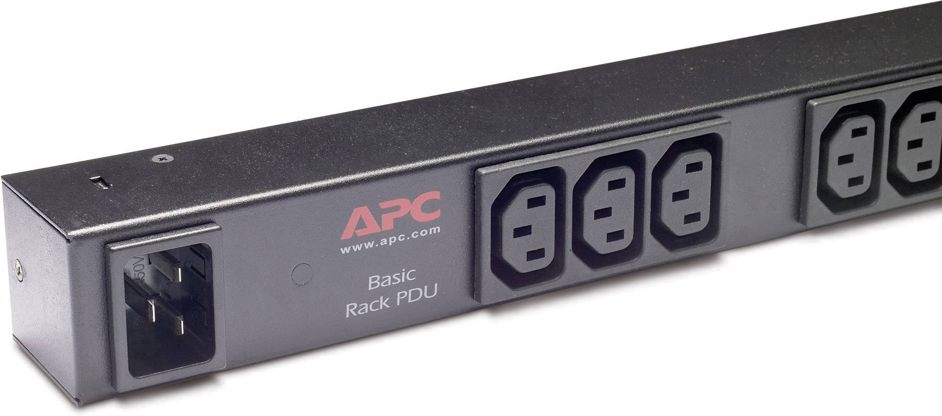 APC Basic Rack PDU med flere stik til strømfordeling i serverstativer.