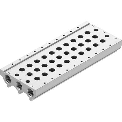 Metalplade med flere åbninger i ensartede rækker. I den ene ende ses tilslutninger, nummereret fra 1 til 5.