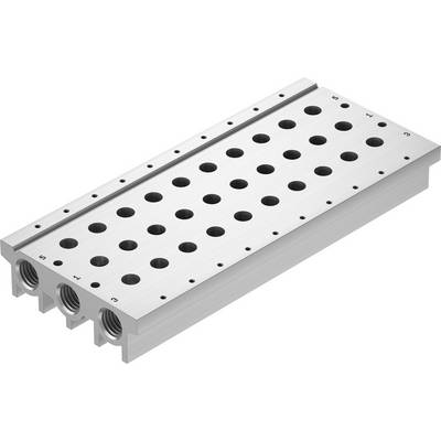 Rektangulær metalplade med flere cirkulære huller i symmetriske rækker.
