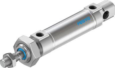 En sølvfarvet pneumatisk cylinder med blå skrift, mekanisk komponent til bevægelseskontrol.