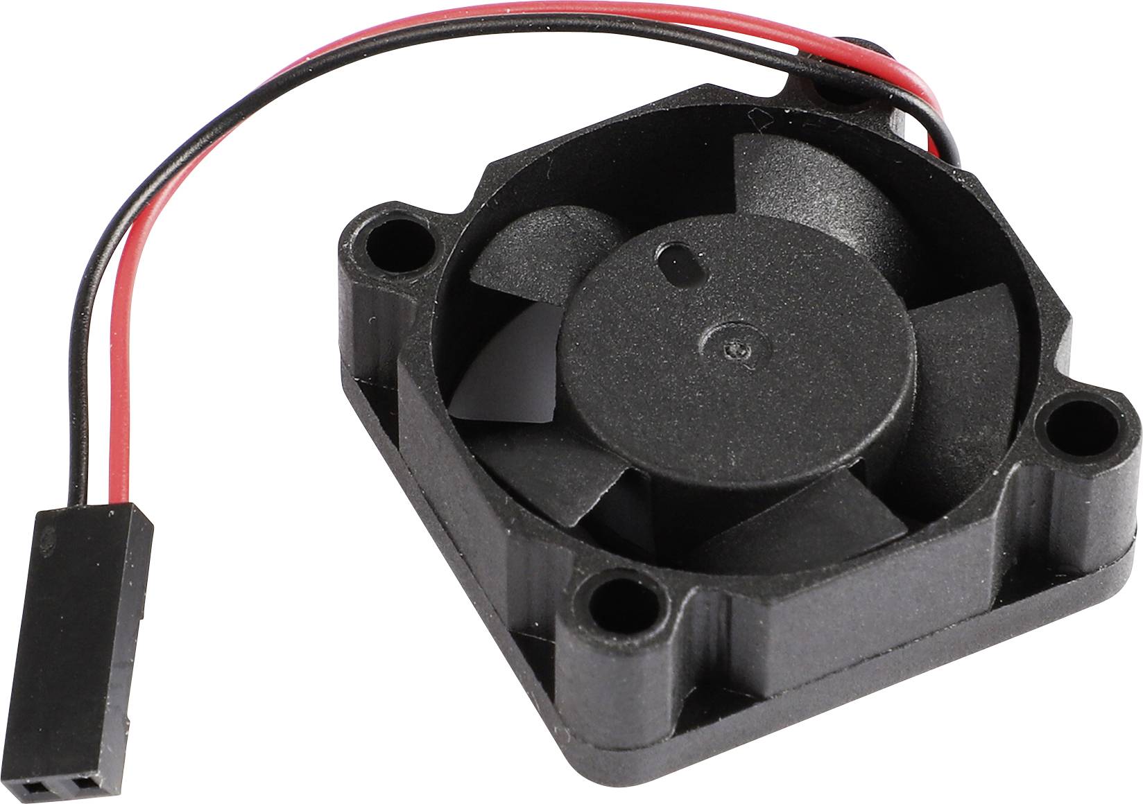 Sort plastikventilator med røde og sorte ledninger, fire vinger og rektangulær kabinet. Anvendes til køling i elektronik.