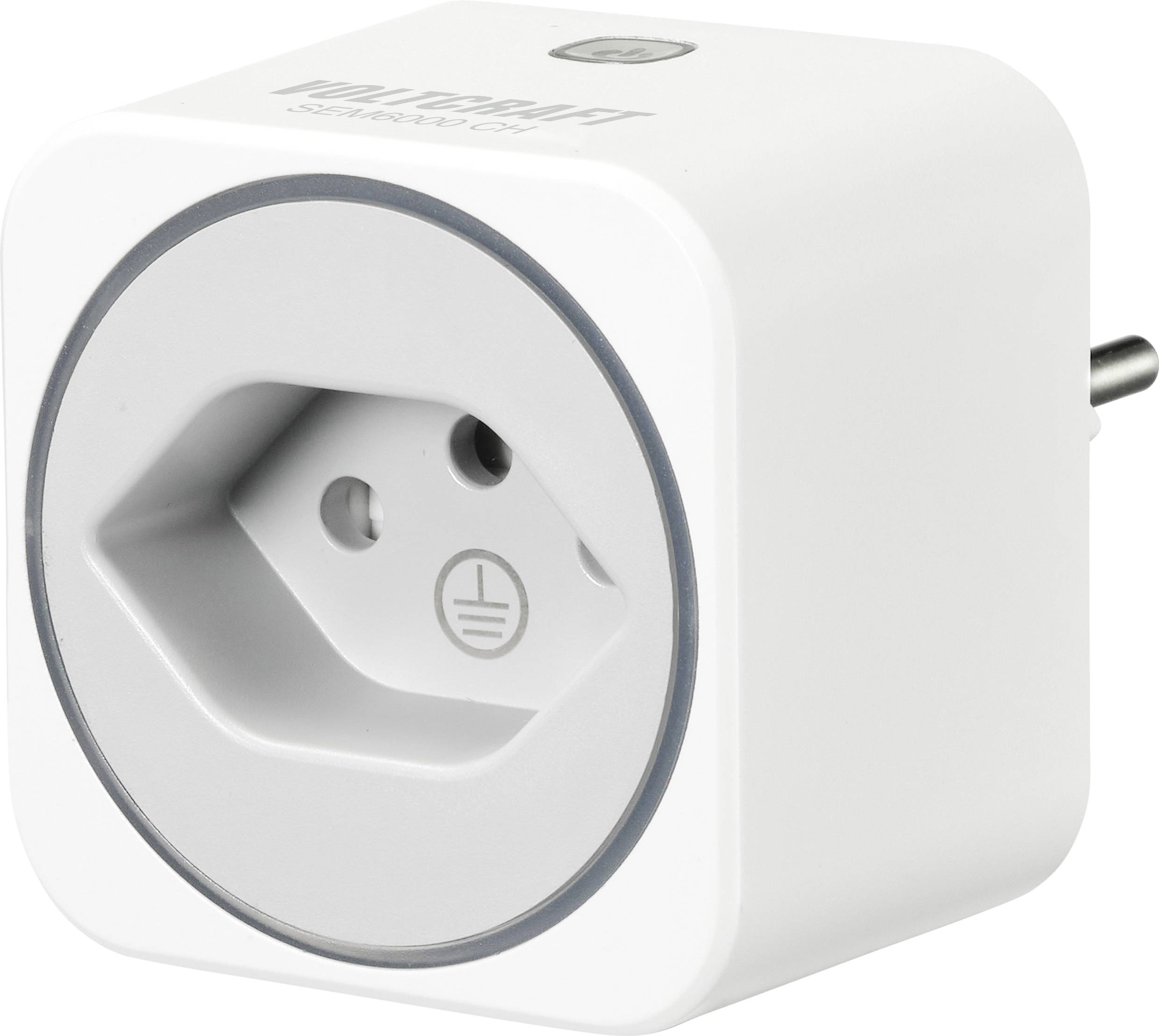 En hvid, firkantet stikadapter til elektriske apparater med jordsymbol på forsiden.