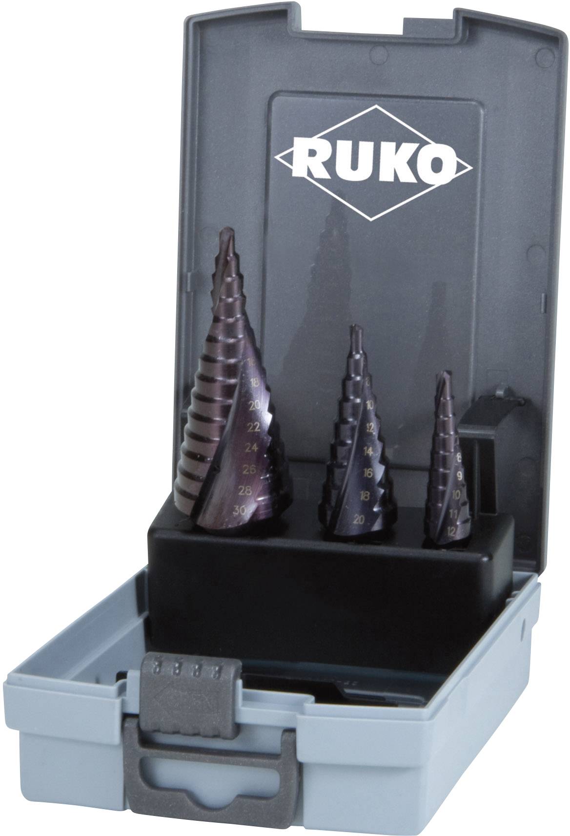 En grå kuffert med tre spiralbor i forskellige størrelser. Låget viser logoet 'RUKO'.