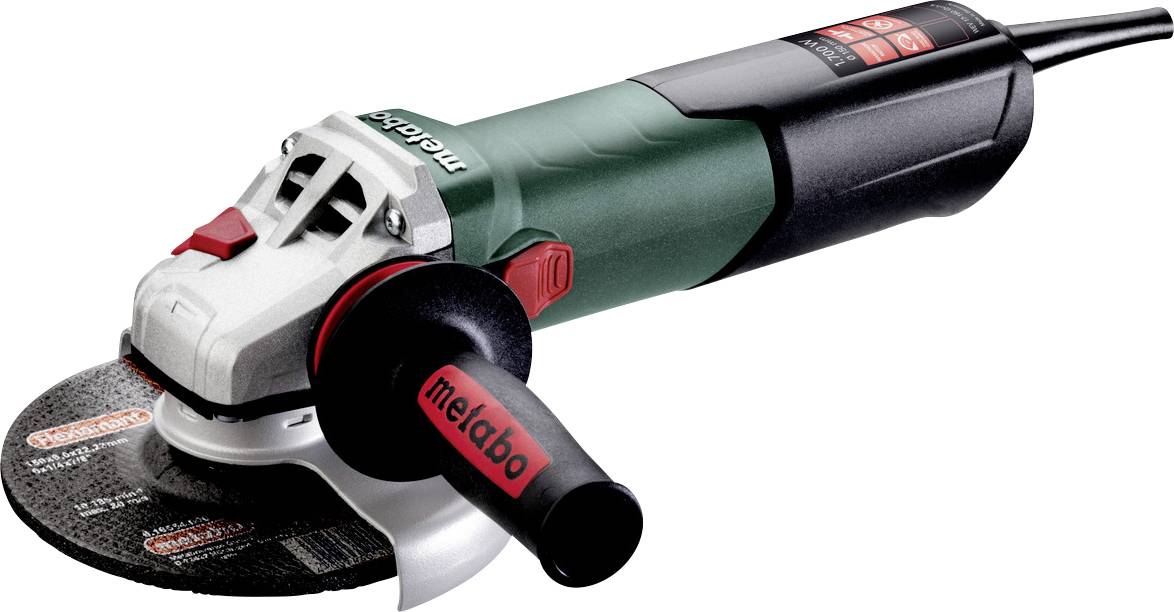 Grøn Metabo vinkelsliber med monteret skæreskive og sidehåndtag på hvid baggrund.