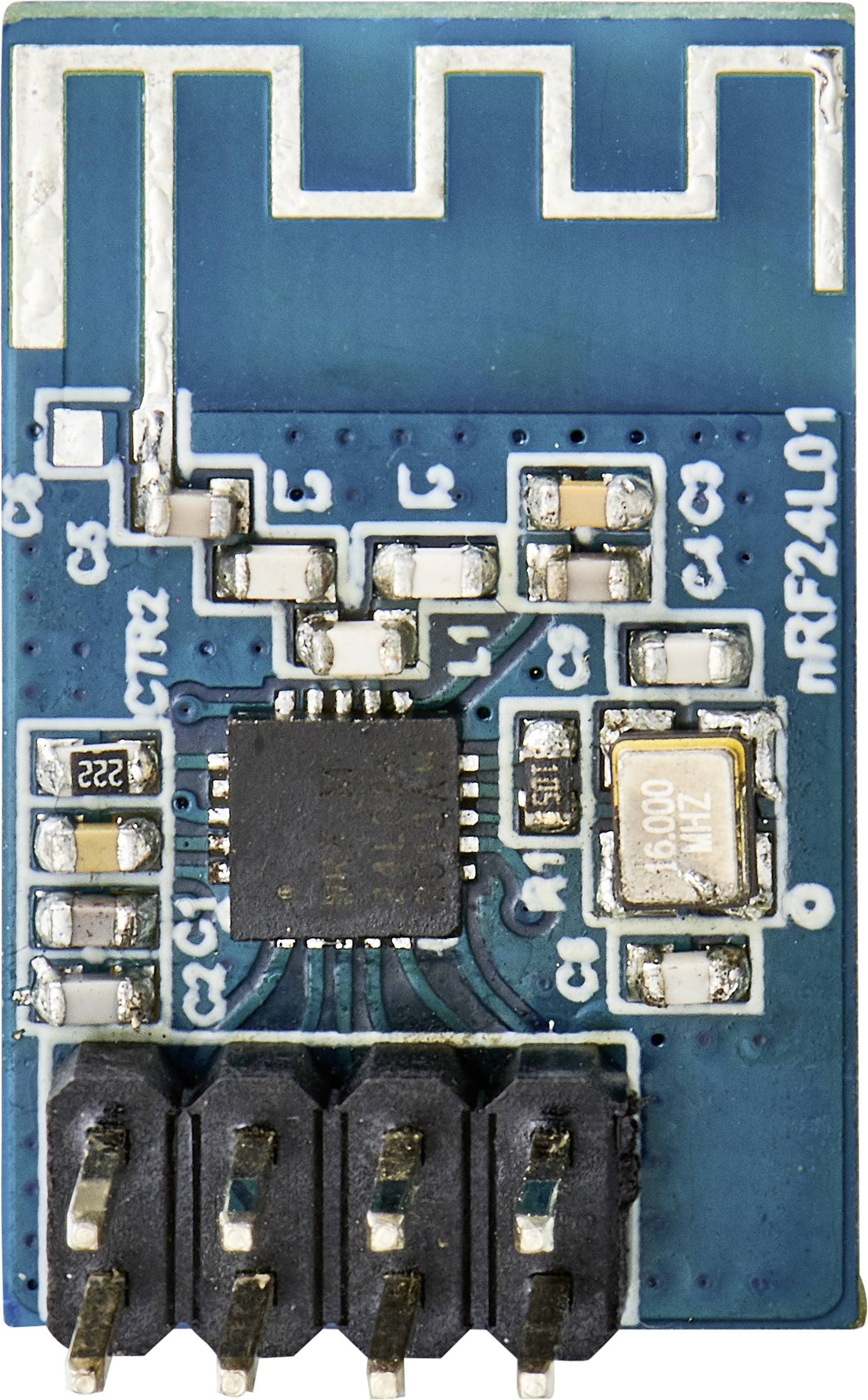 Blåt RF-modul med AVR-chip og flere elektroniske komponenter, bruges til trådløs kommunikation i Arduino-projekter.