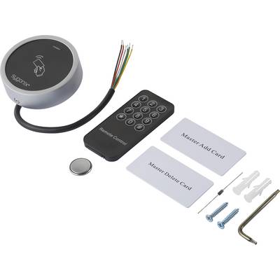 Et RFID-adgangskontrolsystem med styringsenheden, fjernbetjening, to masterkort, batteri, skruer og rawplugs, klar til installation.