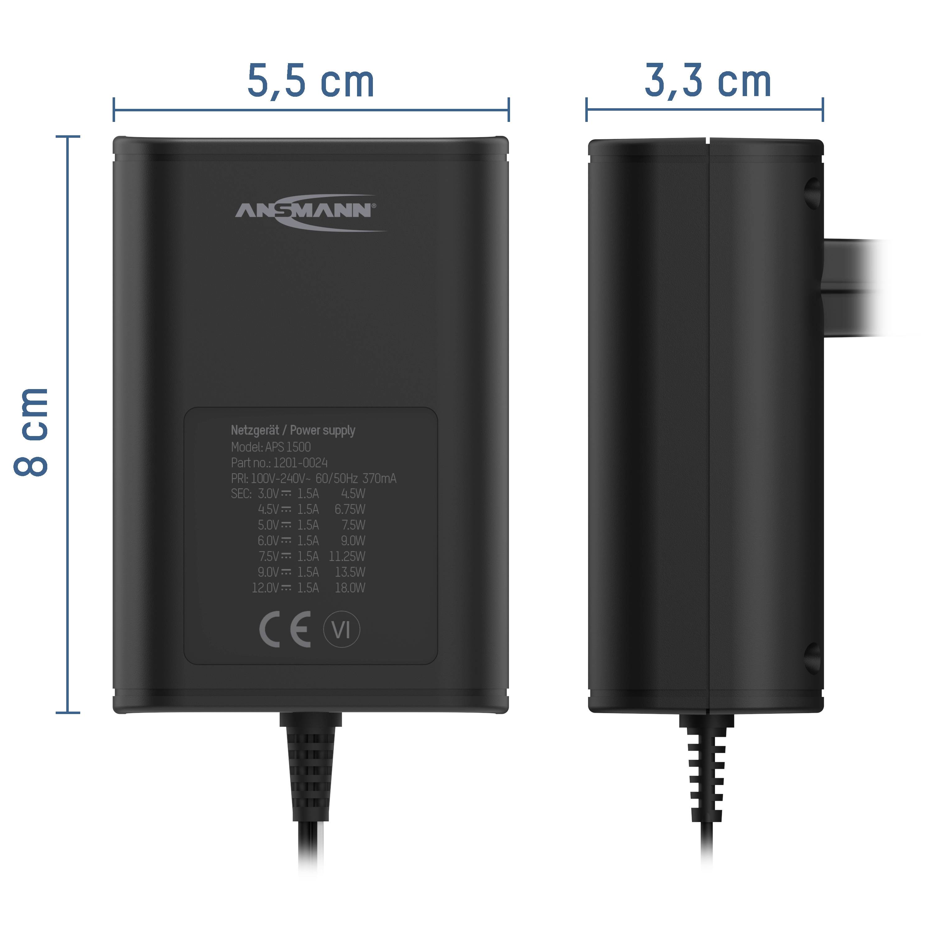 Strømforsyning fra Ansmann med dimensioner: 8 cm højde, 5,5 cm bredde, 3,3 cm dybde. Viser to visninger: forfra og fra siden.