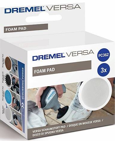 Emballage til Dremel Versa skumpuder. Indeholder tre puder til rengøringsopgaver, med værktøjsillustration og eksempel på brug.