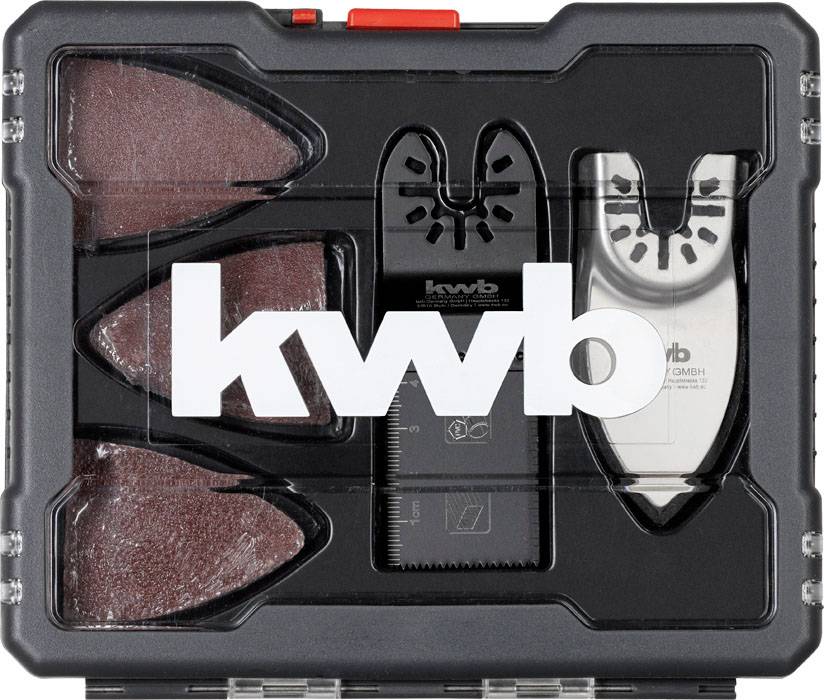 Værktøjskasse med 'kwb'-logo. Indeholder savklinger og slibetilbehør. Egnet til forskellige gør-det-selv-projekter.