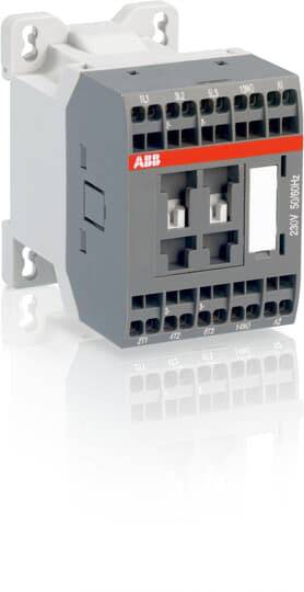 En grå elektrisk kontaktor med røde og hvide markeringer. Enheden har flere tilslutningsklemmer. Mærket: 'ABB'.