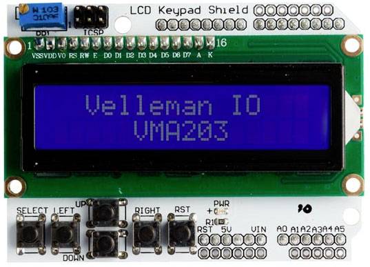 Et LCD-display viser tekstlinjerne 'Velleman IO' og 'VMA203'. Nedenunder er der flere knapper og tilslutninger på et shield.