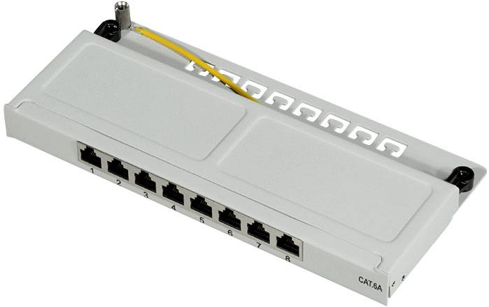 Et netværks-patchpanel med otte Ethernet-porte, nummereret fra 1 til 8. Et gult kabel er tilsluttet en port.