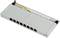 Et netværks-patchpanel med otte Ethernet-porte, nummereret fra 1 til 8. Et gult kabel er tilsluttet en port.