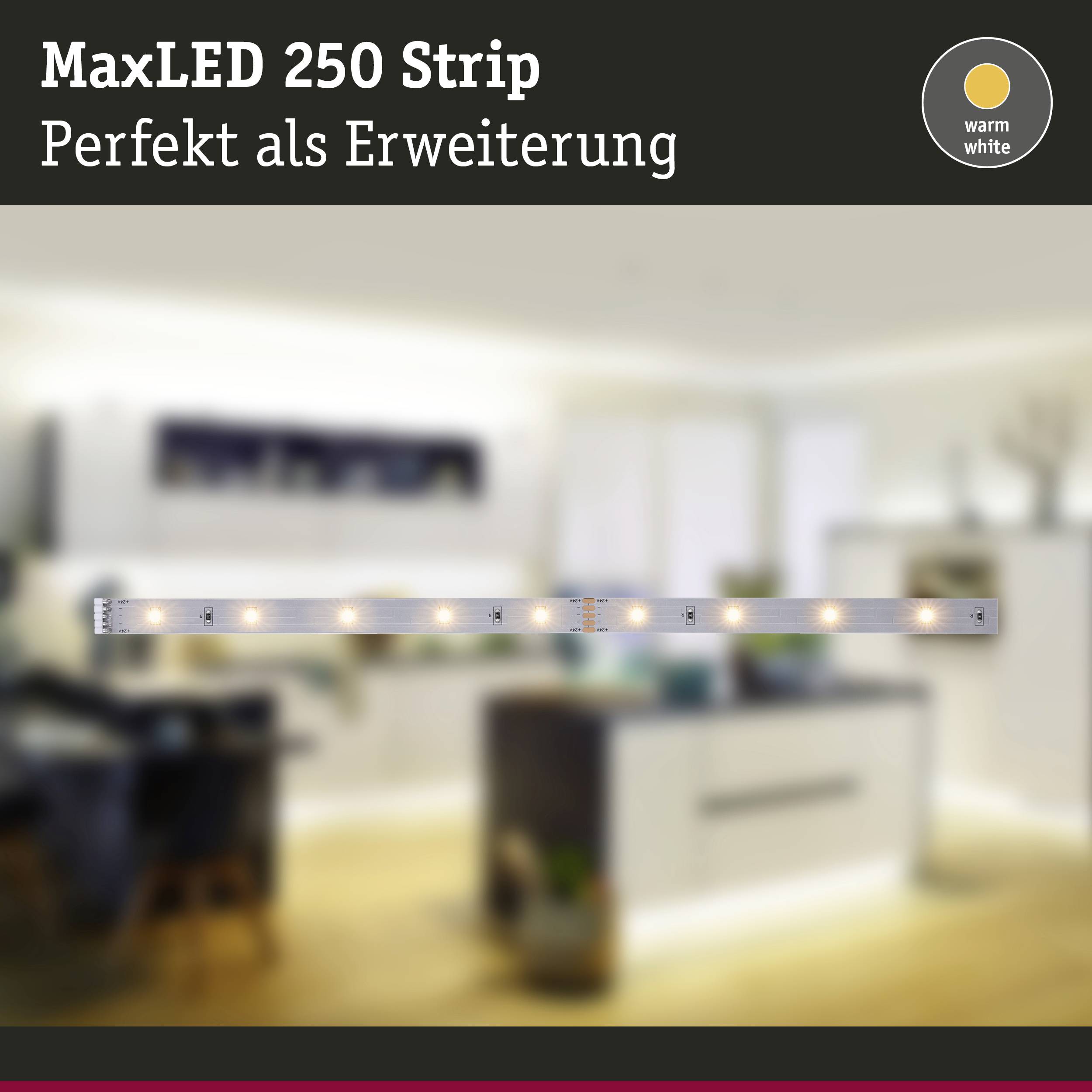Et LED-bånd i et moderne indrettet stue viser sin belysning. Teksten siger 'Perfekt som udvidelse'.
