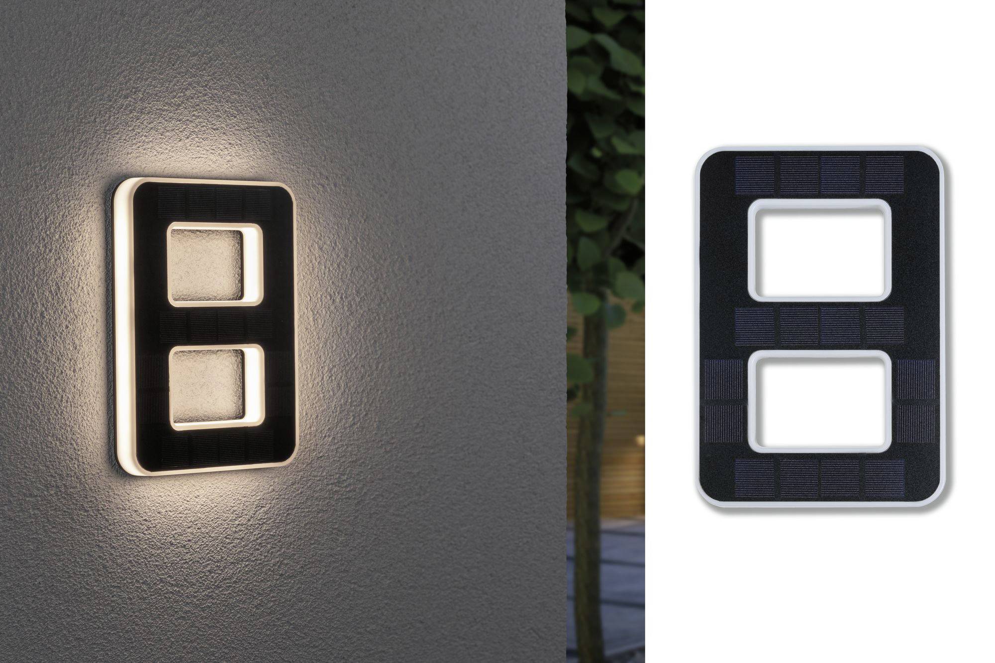 En moderne udendørslampe i form af et stiliseret '8-tal' lyser på en væg. Til højre ses designet uden belysning.