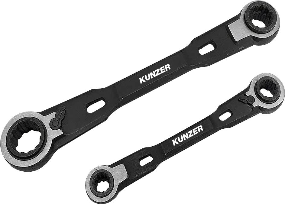 To justerbare ringskåle fra 'KUNZER', lavet af sort metal i forskellige størrelser, placeret på en hvid baggrund.