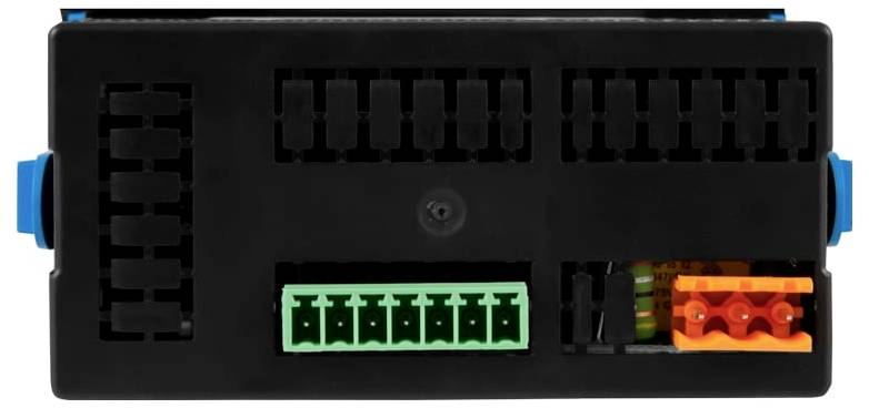 Sort elektronisk kontrolmodul med mærkede stikkontatporter, herunder en grøn multi-pin stik og en orange stik på forsiden.