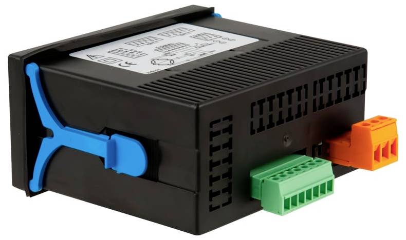 Sort elektronisk kontrolmodul med blå sidelås og grønne og orange stikforbindelser, vist på hvid baggrund.