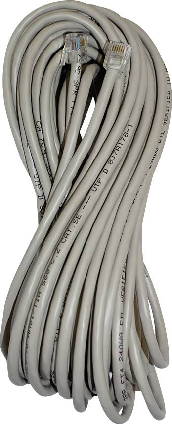 Et langt, gråt Ethernet-kabel med plastikstik i begge ender, ofte brugt til netværksforbindelser.