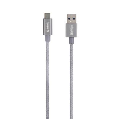 Et gråt USB-C til USB-A-kabel med aluminiumshus på hvid baggrund. Egnet til opladning og dataoverførsel.