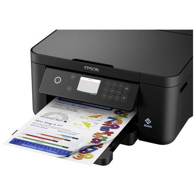 En sort printer udskriver et farvet dokument med grafik og tal, og varemærket 'Epson' er tydeligt synligt på enheden.