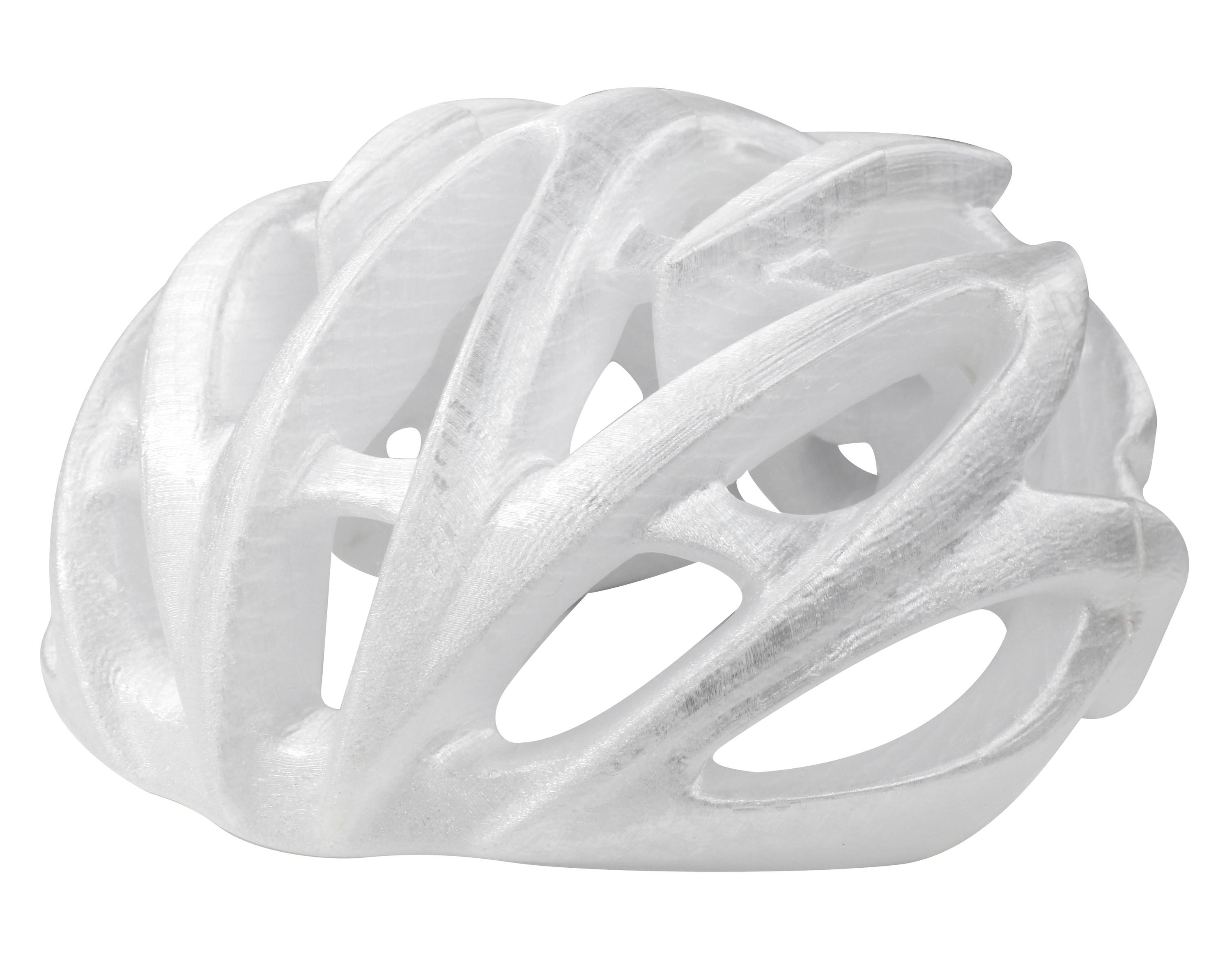 En hvid cykelhjelm med strømlinet design, der har ventilationsåbninger. Hjelmen yder beskyttelse under cykelture.