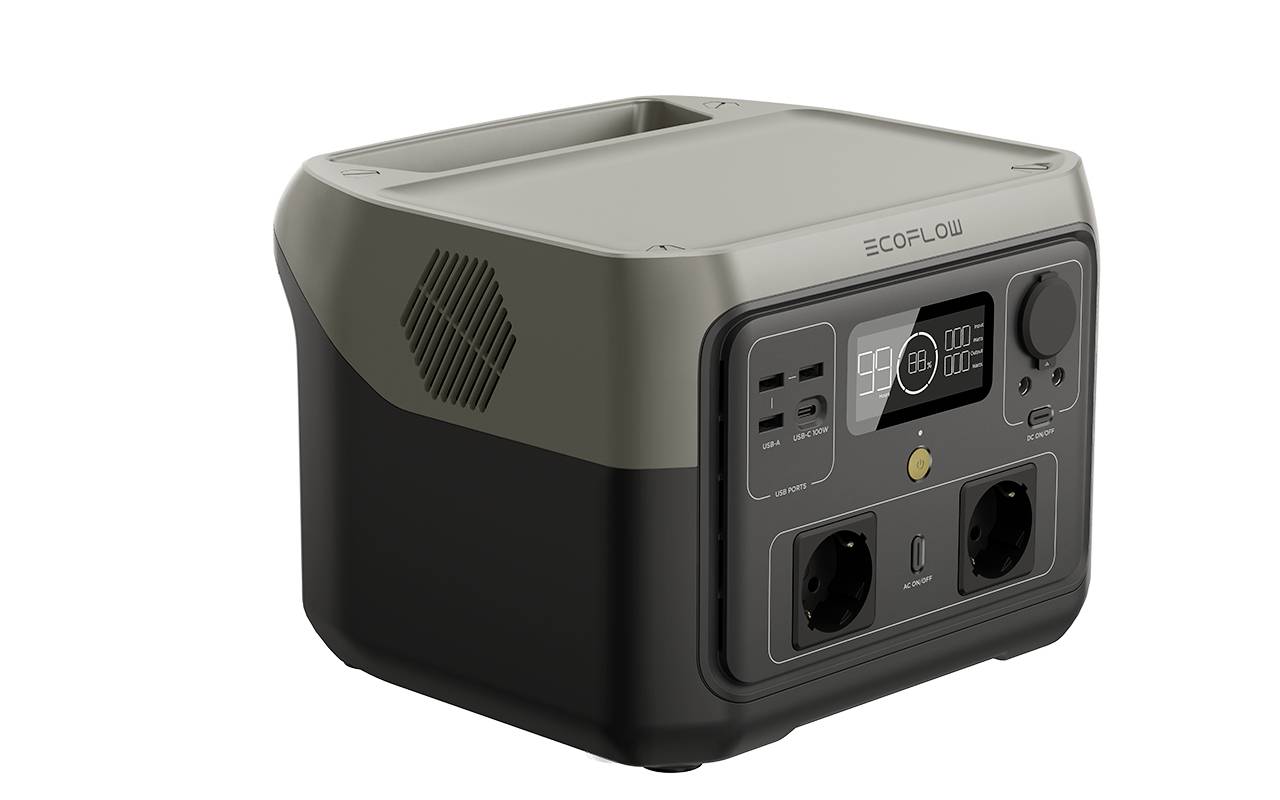 EcoFlow bærbar powerstation med flere stikkontakter og USB-tilslutninger, egnet til mobil brug ved strømbehov.