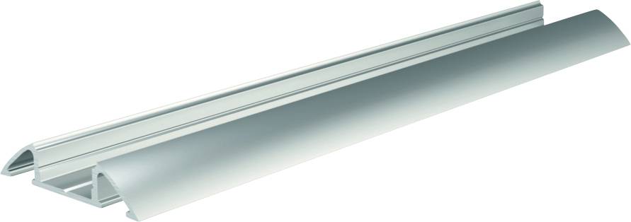 Sølvfarvet aluminiumsprofil-skinne i langstrakt form, til fastgørelse eller styring af materialer, på hvid baggrund.