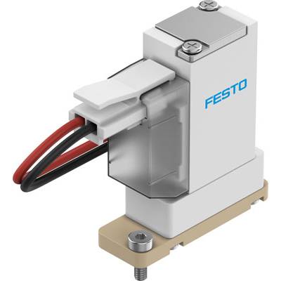 Et hvidt, rektangulært pneumatisk komponent med kabler, mærket 'Festo', monteret på en basisbeslag.