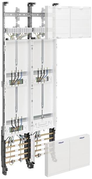 Et tavlesystem med åbne døre viser kabler, kredsløb og forbindelsesskinner. Egnet til elektriske installationer.
